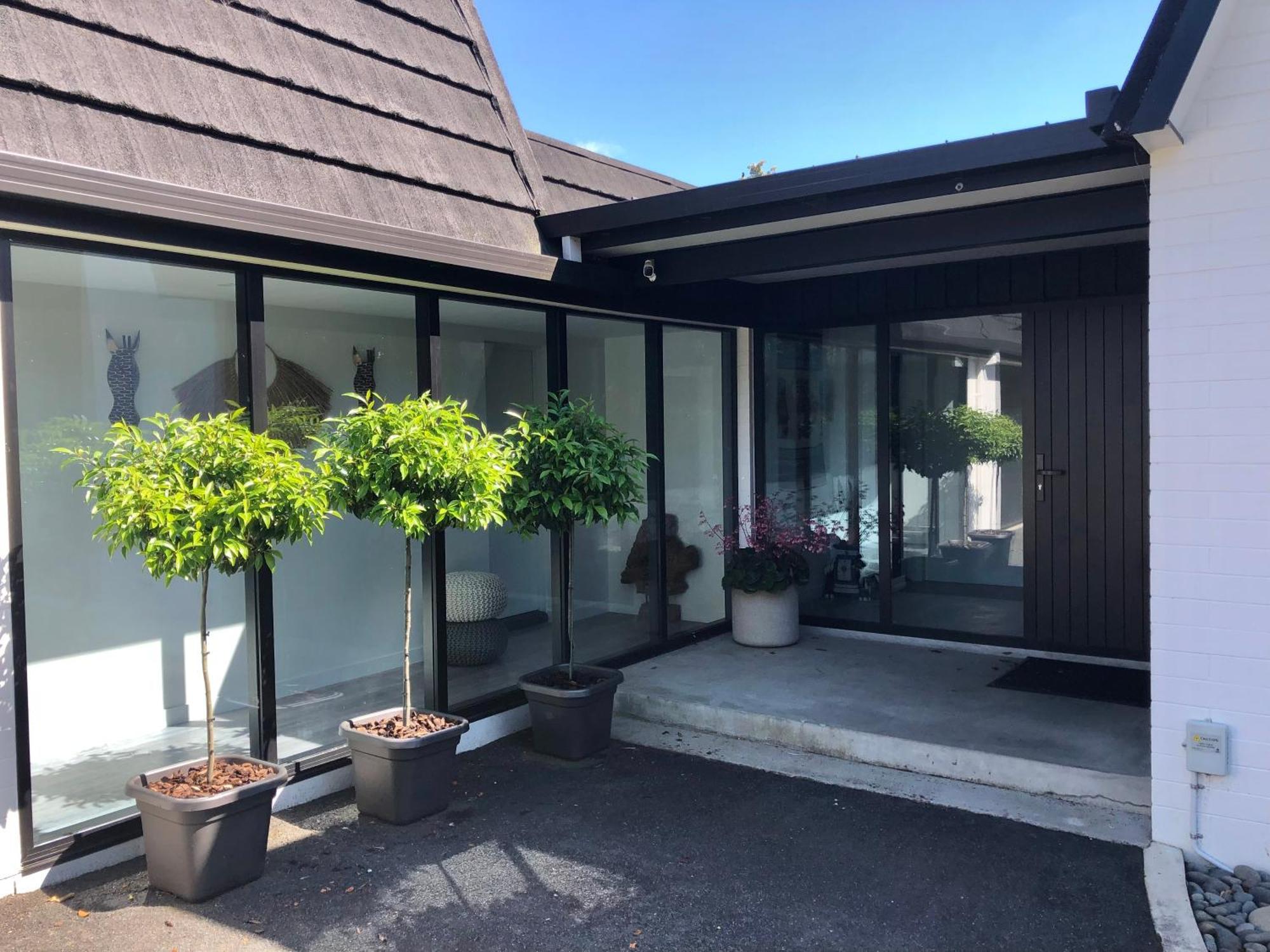 Fashion,Bright And Spacious,Superior Location Hamilton Exterior photo