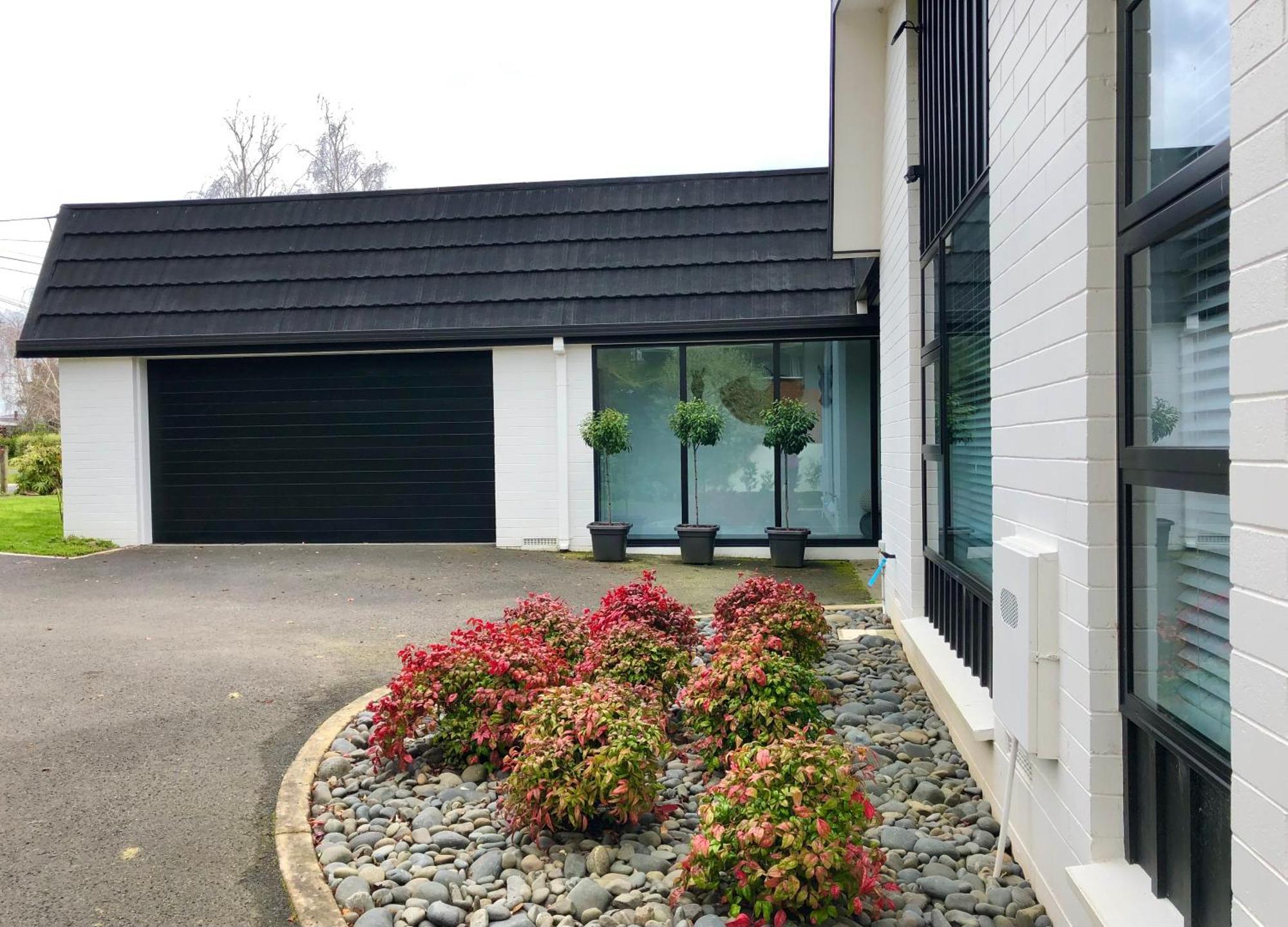 Fashion,Bright And Spacious,Superior Location Hamilton Exterior photo