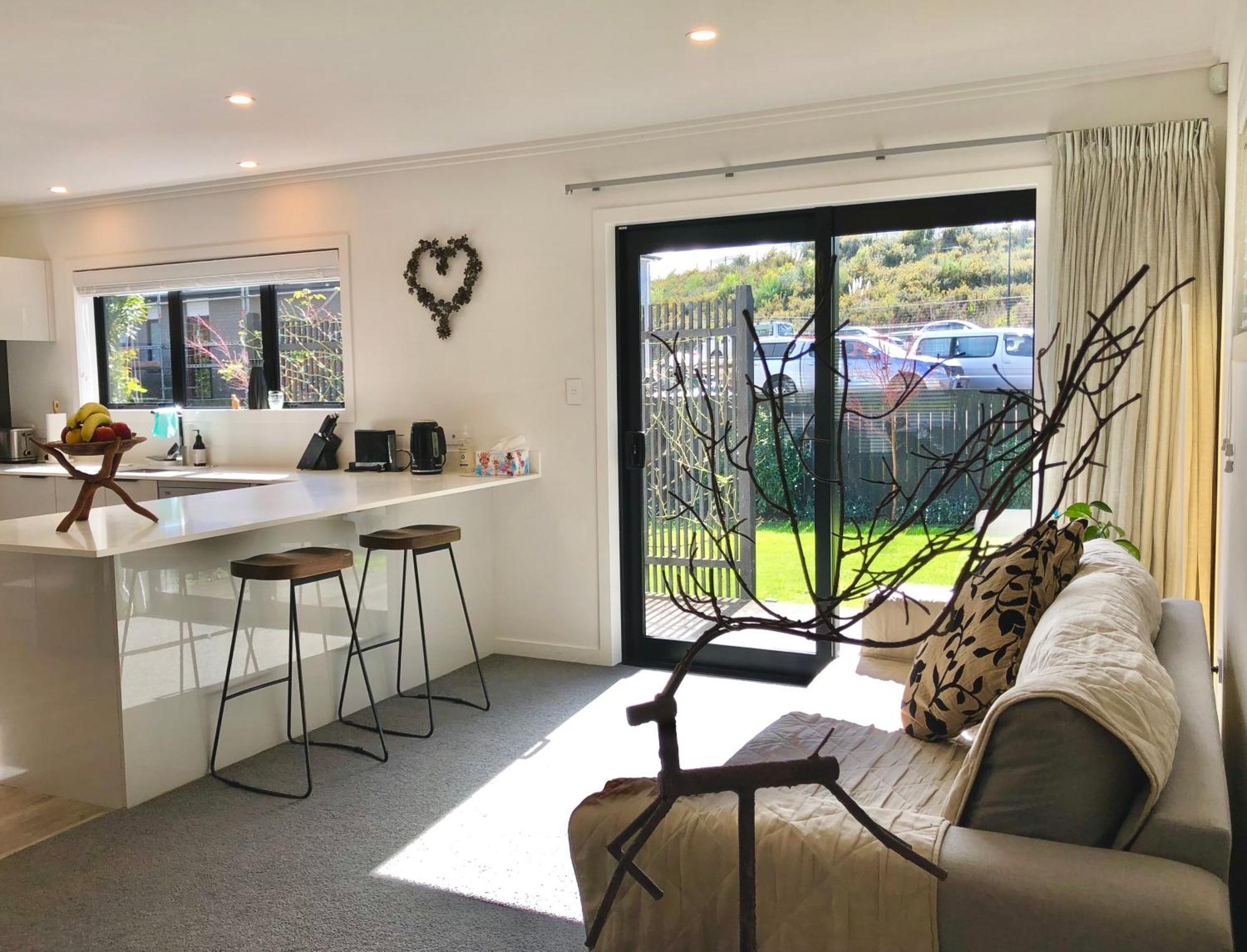 Fashion,Bright And Spacious,Superior Location Hamilton Exterior photo
